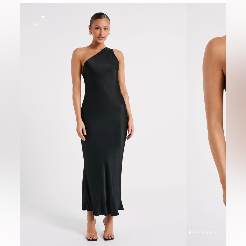 Black one shoulder meshki dress!
